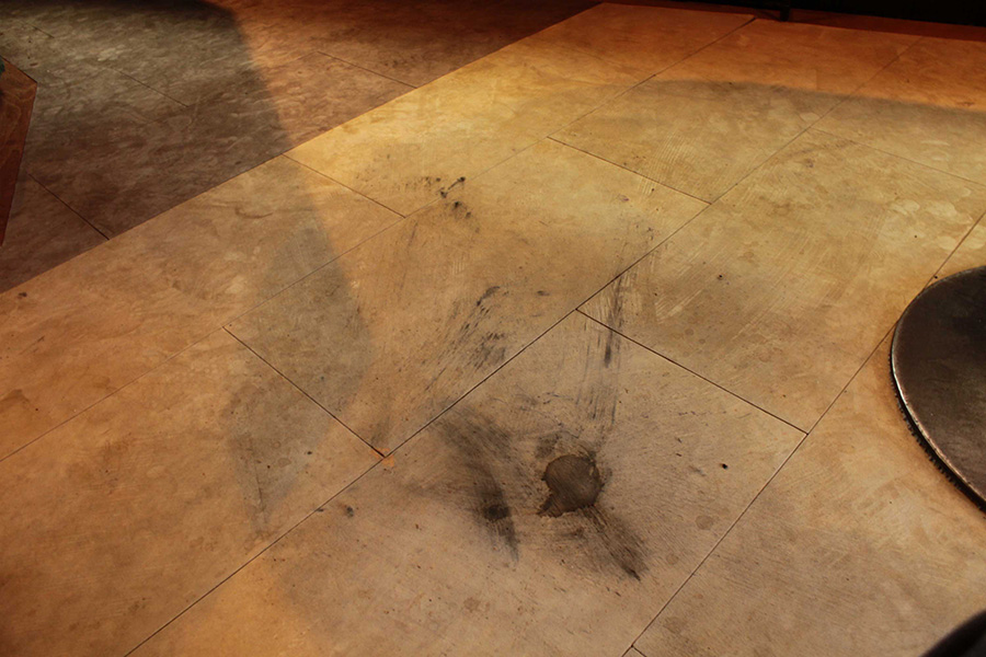 Fotostrecke Reinigung Lederboden 1